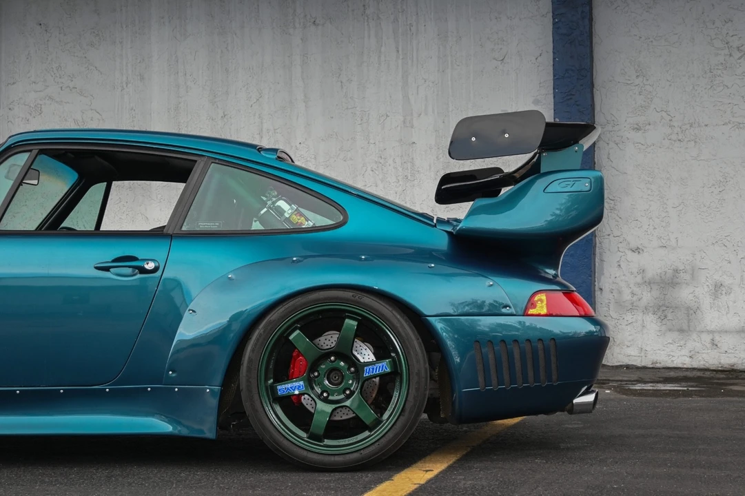1997 Porsche 911 - Image 14 of 31