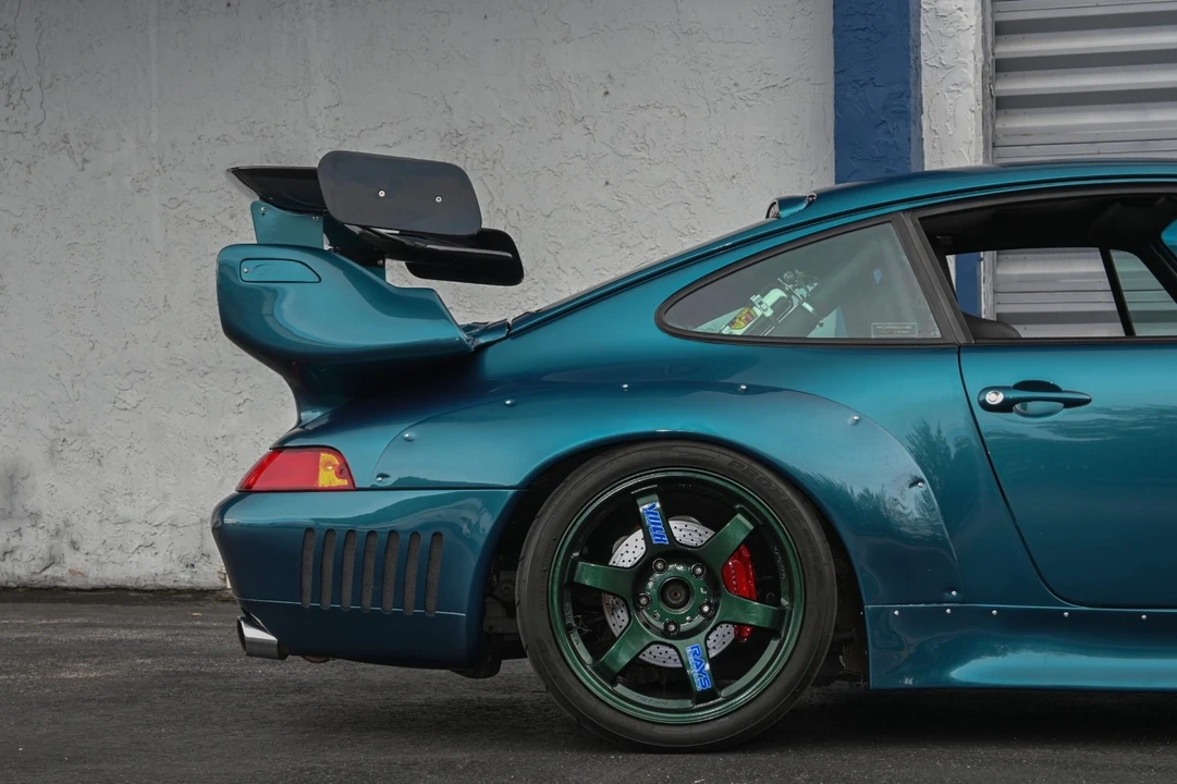 1997 Porsche 911 - Image 18 of 31