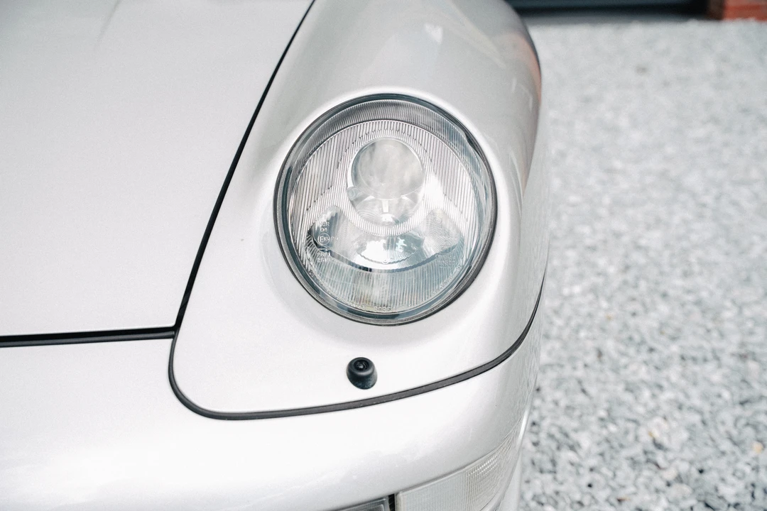 1997 Porsche 993 Carrera 4 - Image 25 of 31