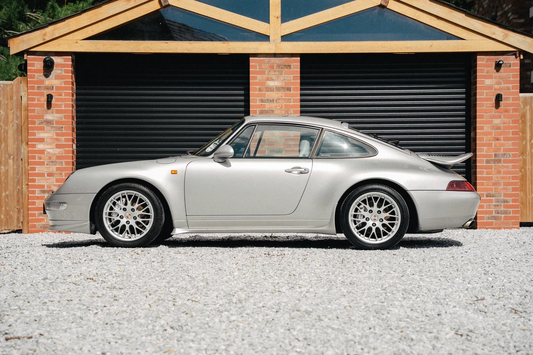 1997 Porsche 993 Carrera 4 - Image 8 of 31