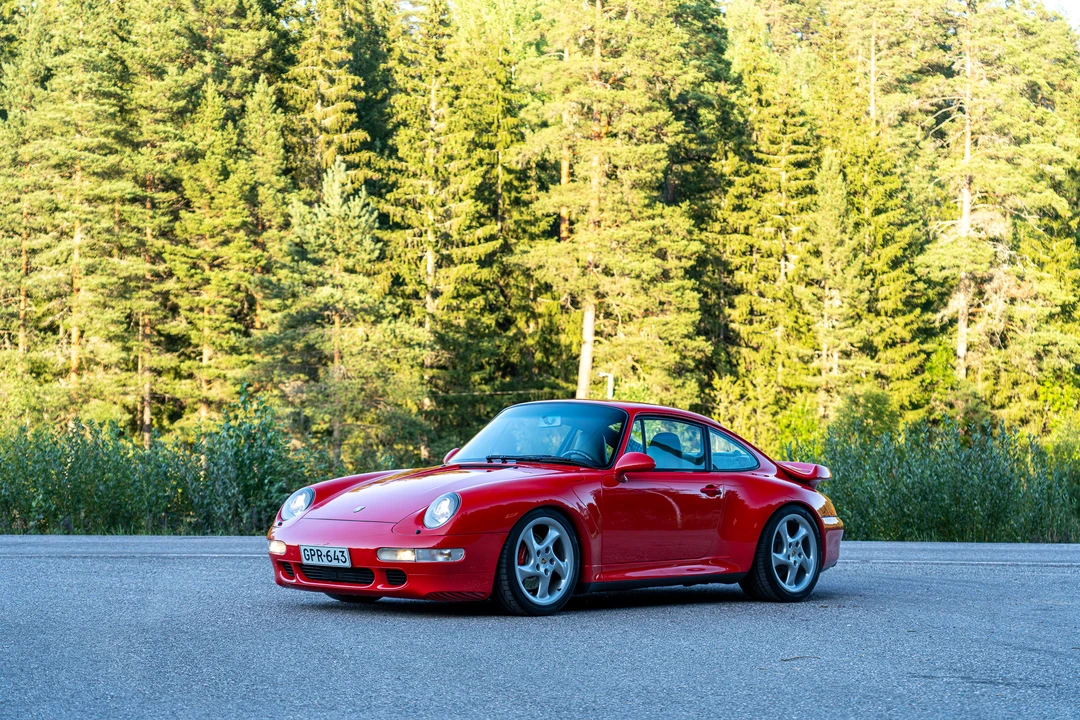 1997 Porsche 993 Carrera 4S - Image 4 of 31