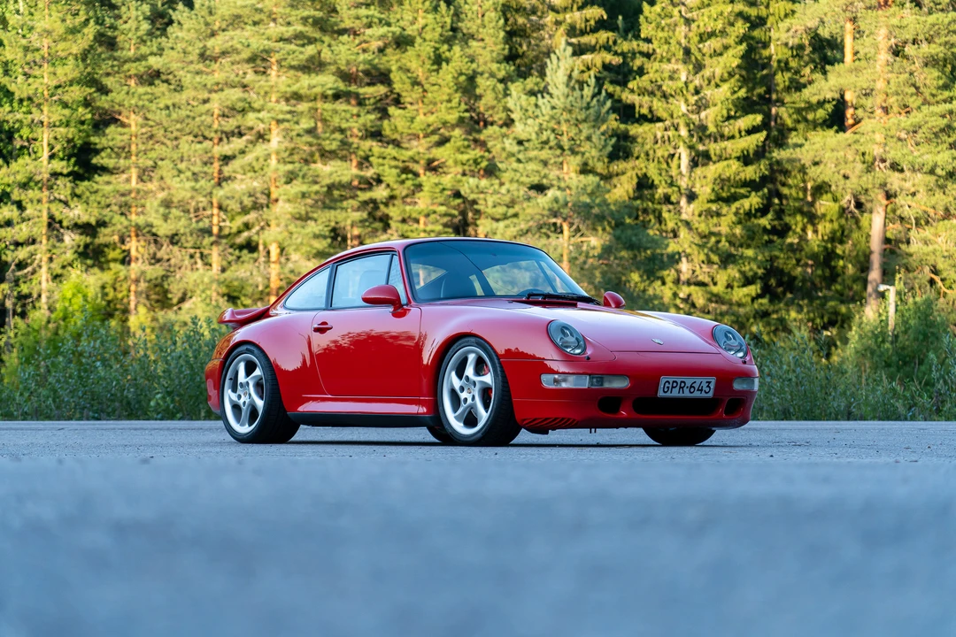 1997 Porsche 993 Carrera 4S - Image 13 of 31