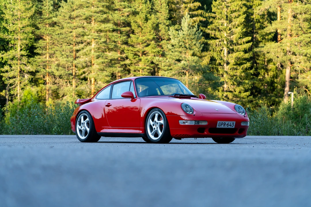 1997 Porsche 993 Carrera 4S - Image 12 of 31