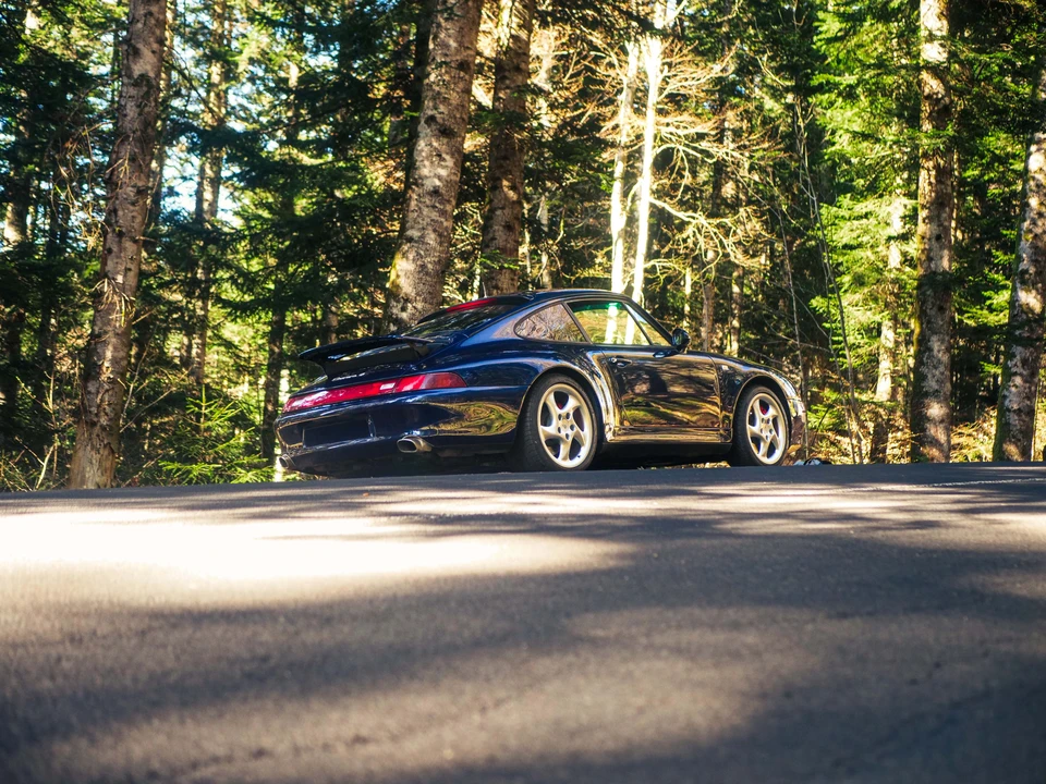 1997 Porsche 993 Carrera 4S - Image 7 of 31