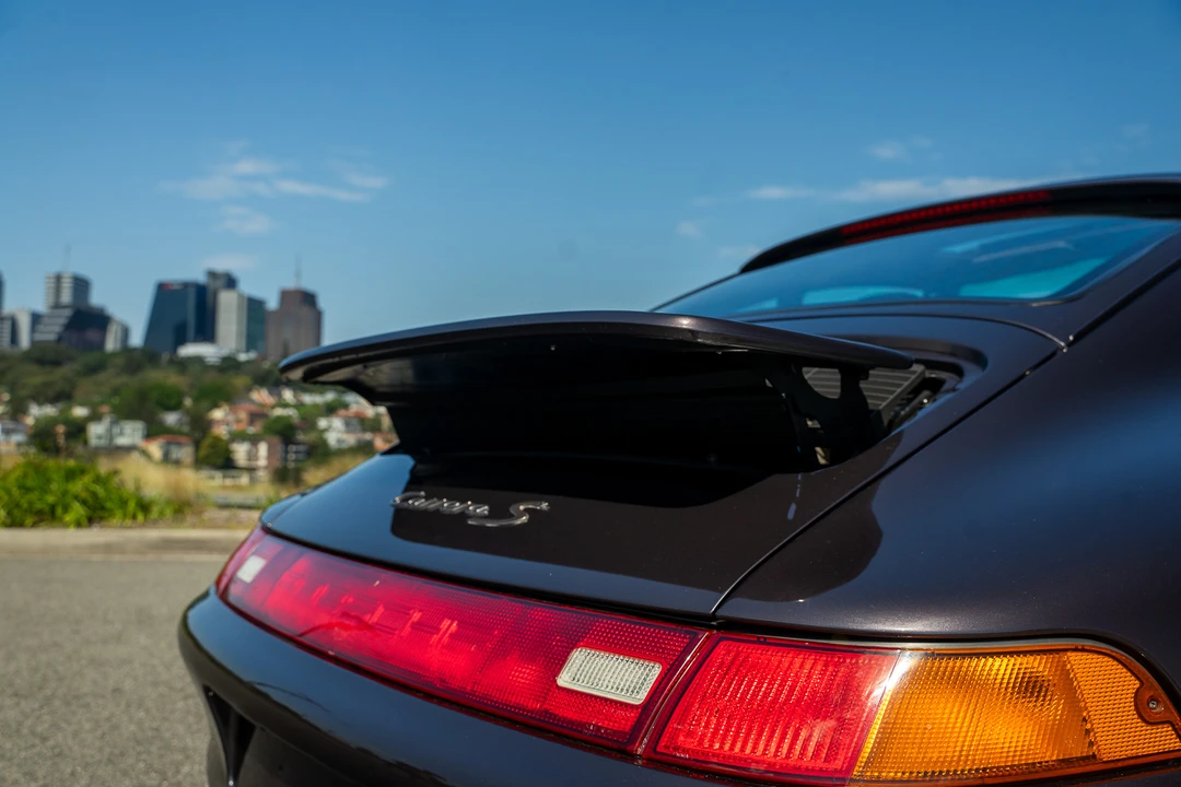 1997 Porsche 993 Carrera - Image 25 of 31