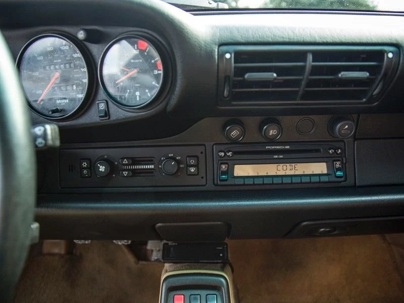 1997 Porsche 993 Carrera 4S - Image 15 of 31