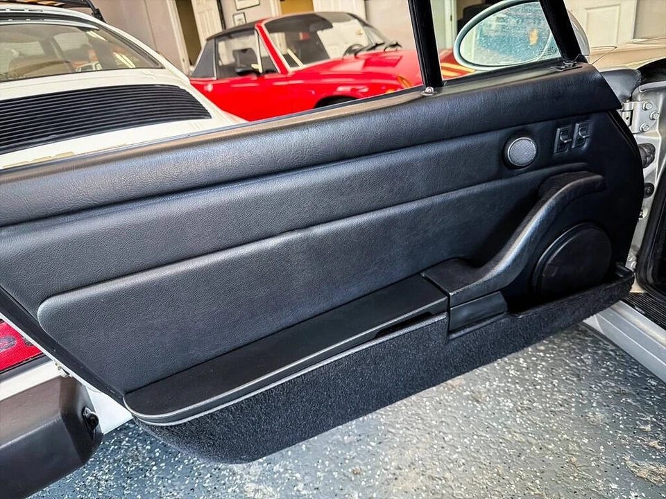 1997 Porsche 993 Carrera - Image 21 of 31