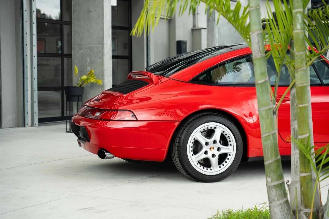 1997 Porsche 993 Carrera - Image 5 of 31