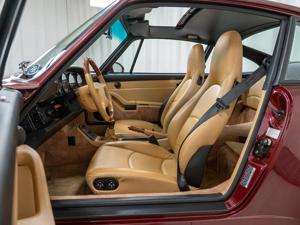 1997 Porsche 993 Carrera 4 - Image 20 of 31