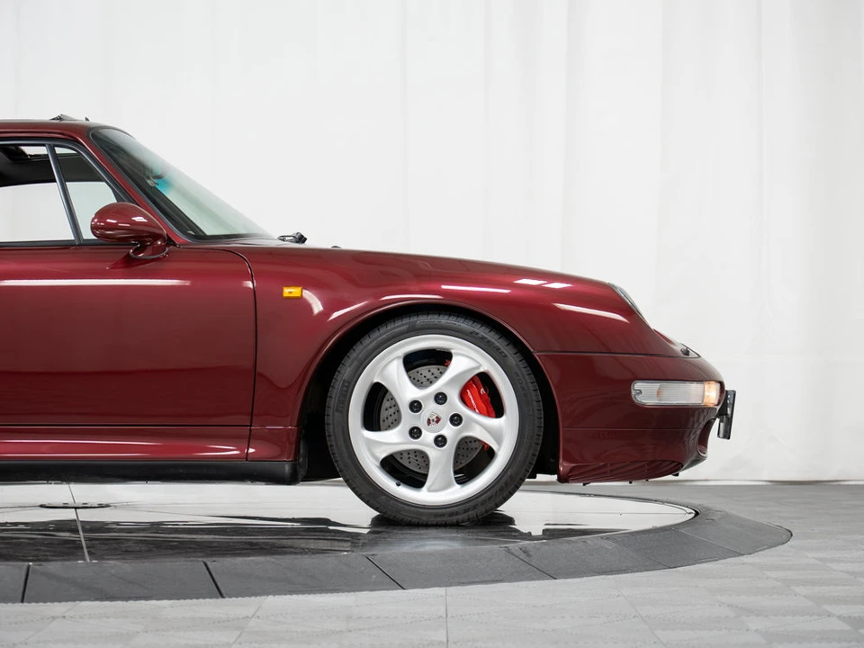 1997 Porsche 993 Carrera 4 - Image 11 of 31