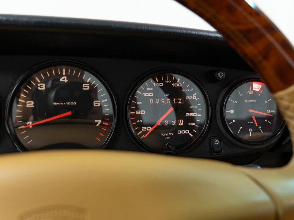 1997 Porsche 993 Carrera 4 - Image 28 of 31