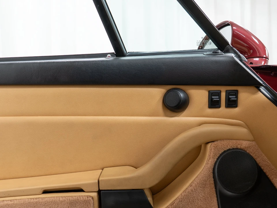1997 Porsche 993 Carrera 4 - Image 18 of 31