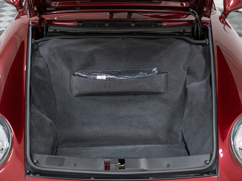 1997 Porsche 993 Carrera 4 - Image 14 of 31