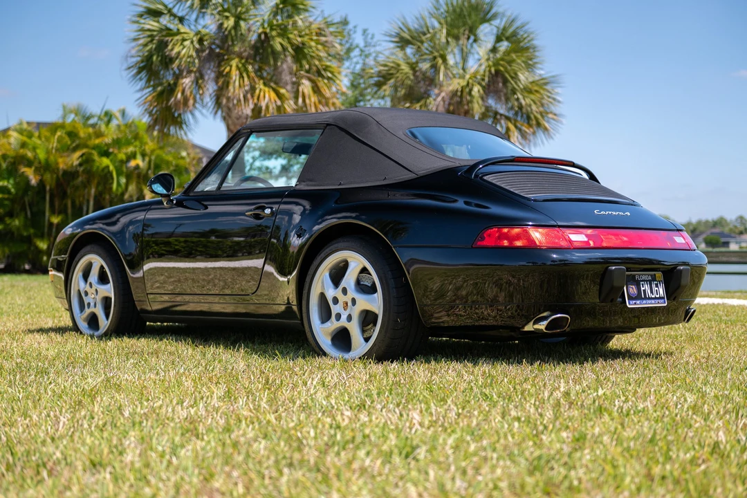 1997 Porsche 993 Carrera - Image 10 of 31