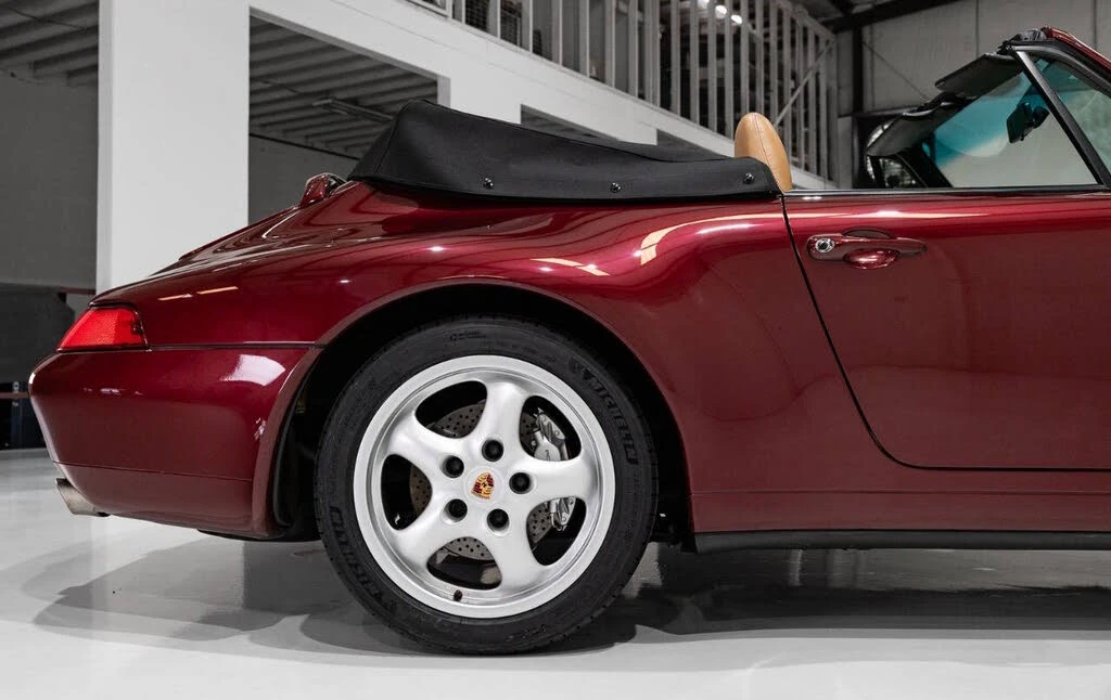 1997 Porsche 993 Carrera 4 - Image 17 of 31