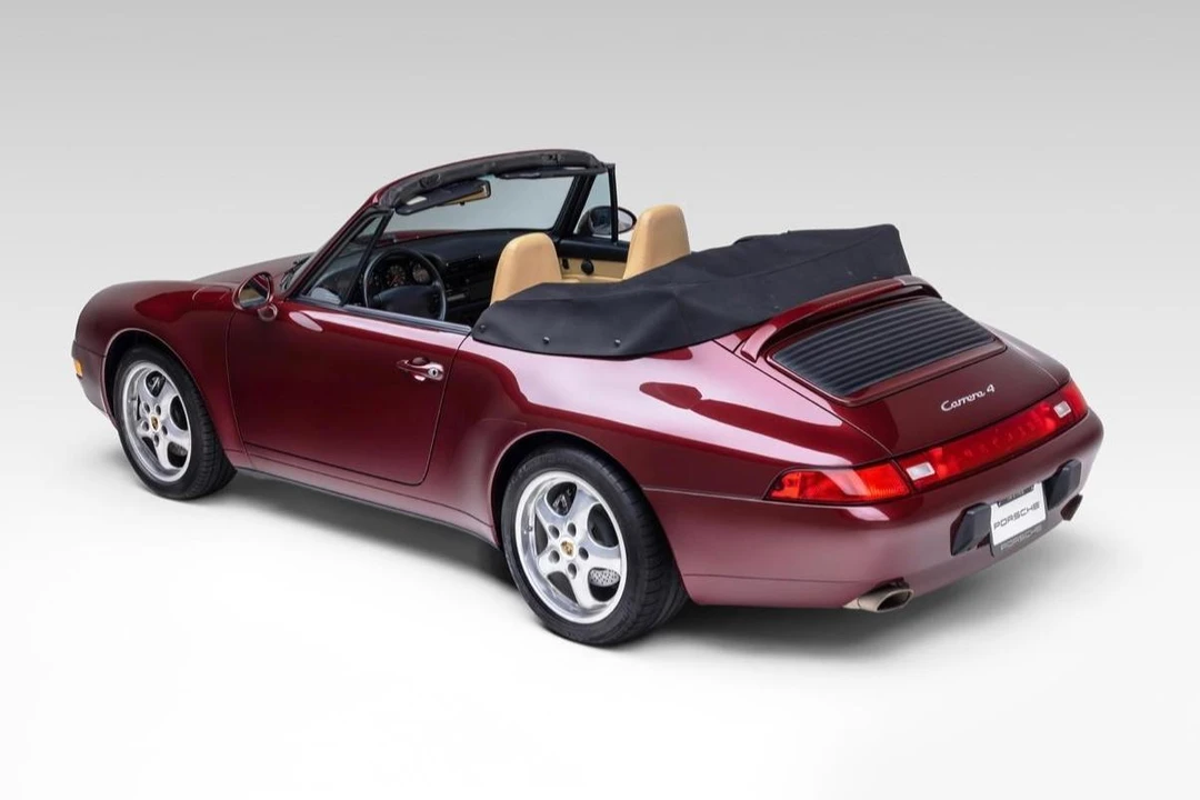 1997 Porsche 993 Carrera 4 - Image 4 of 31