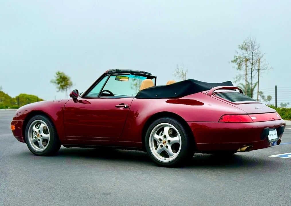 1997 Porsche 993 Carrera 4 - Image 27 of 31