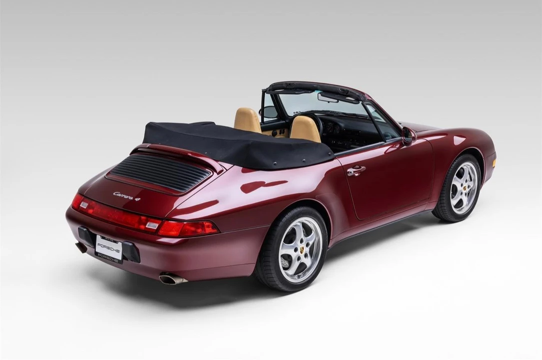 1997 Porsche 993 Carrera 4 - Image 14 of 31