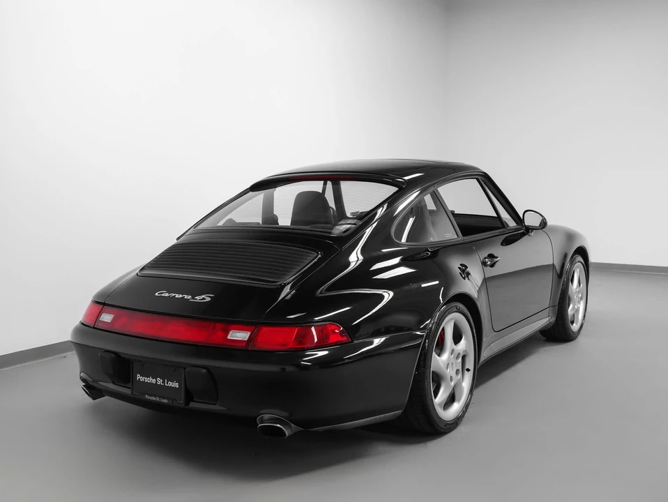 1997 Porsche 993 Carrera 4S - Image 12 of 31