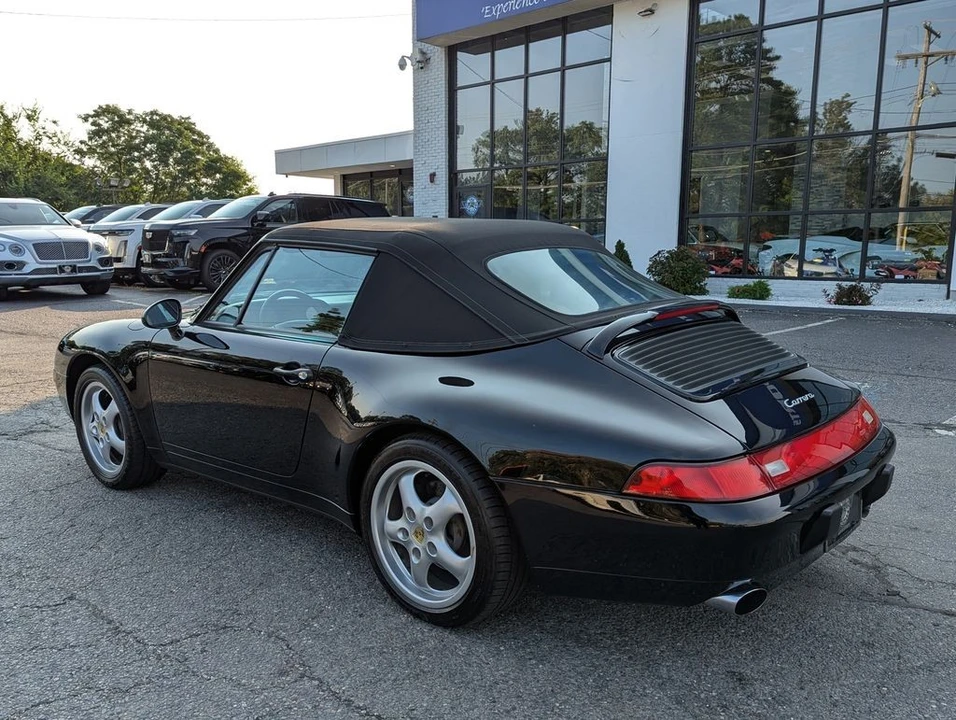 1997 Porsche 993 Carrera 4 - Image 10 of 31