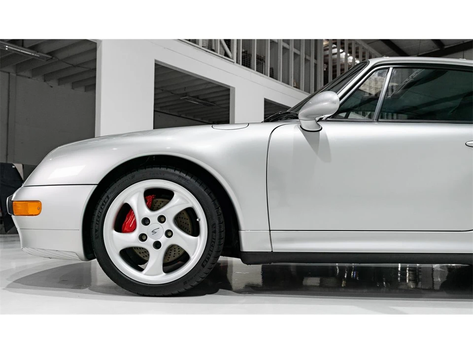 1997 Porsche 993 Carrera 4S - Image 10 of 31