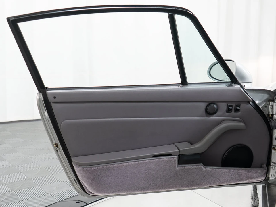 1997 Porsche 993 Carrera 4S - Image 12 of 31