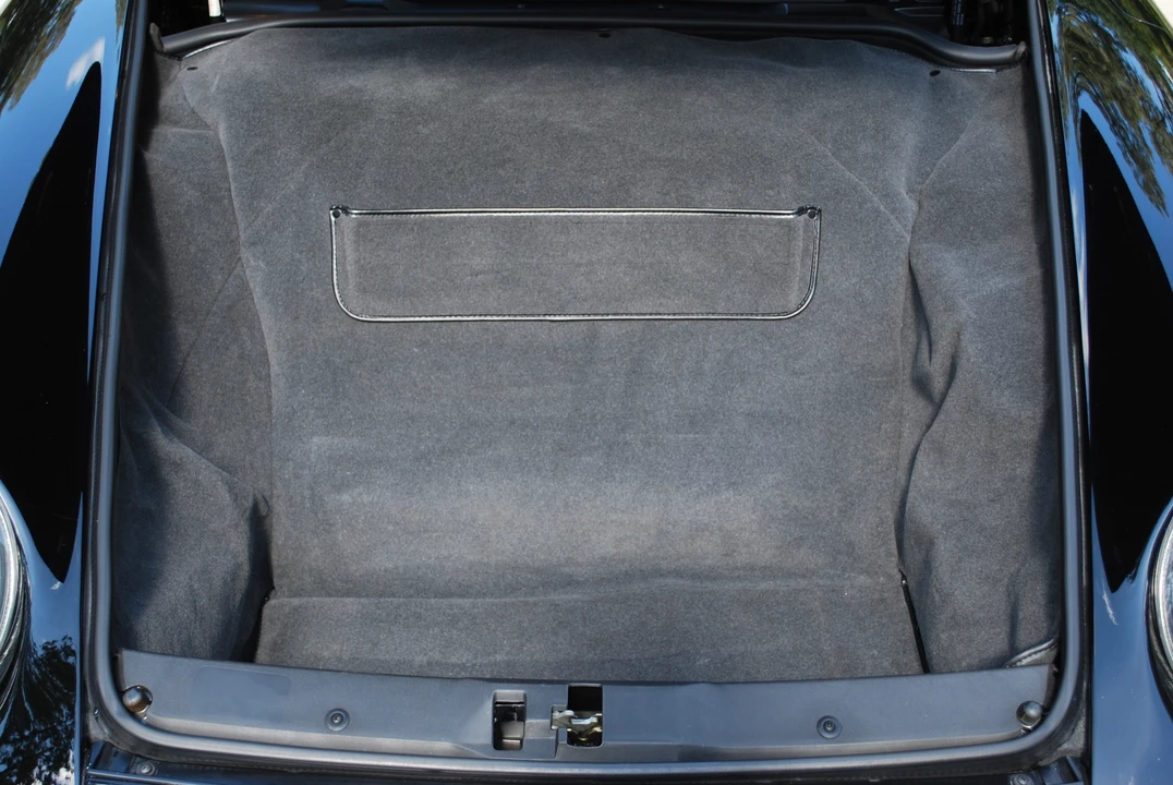 1997 Porsche 993 Carrera 4S - Image 10 of 31