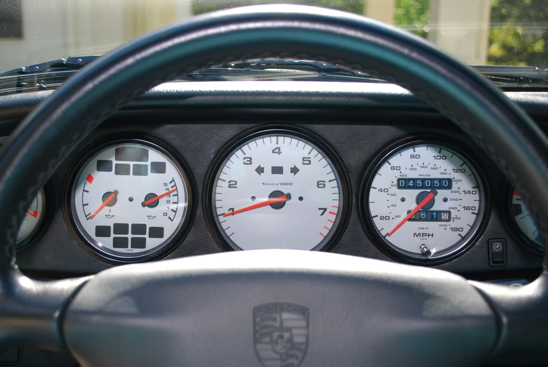 1997 Porsche 993 Carrera 4S - Image 15 of 31