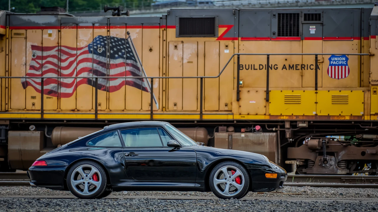 1997 Porsche 993 Carrera 4S - Image 22 of 31
