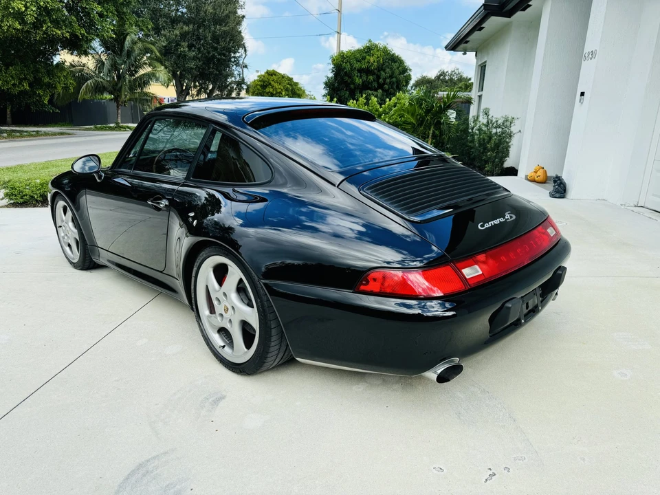 1997 Porsche 993 Carrera 4S - Image 7 of 31