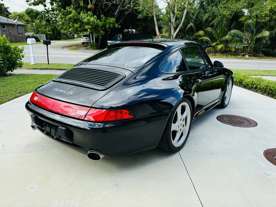 1997 Porsche 993 Carrera 4S - Image 5 of 31