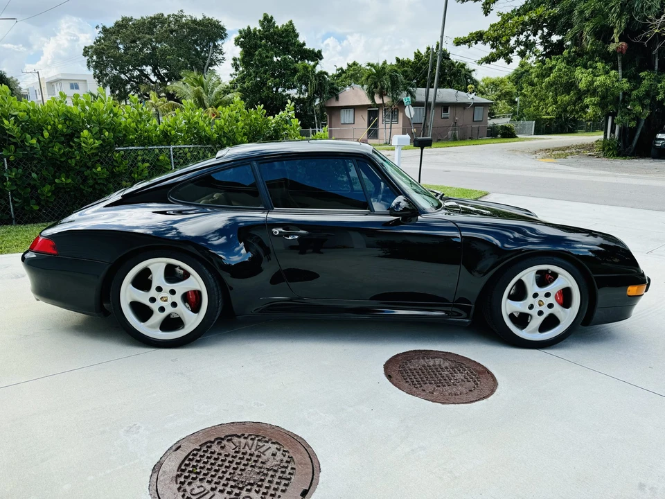 1997 Porsche 993 Carrera 4S - Image 4 of 31