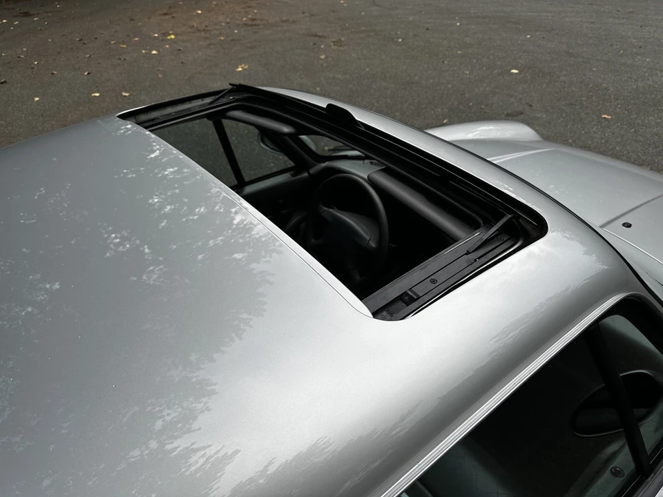 1997 Porsche 993 Carrera 4S - Image 21 of 31