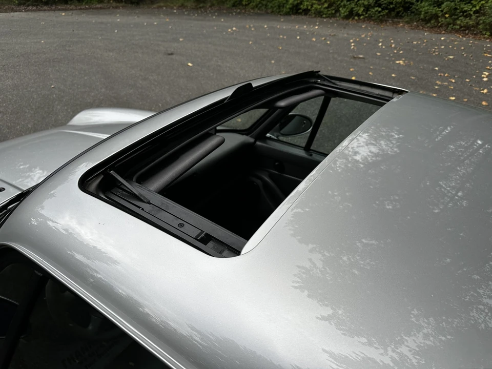 1997 Porsche 993 Carrera 4S - Image 20 of 31
