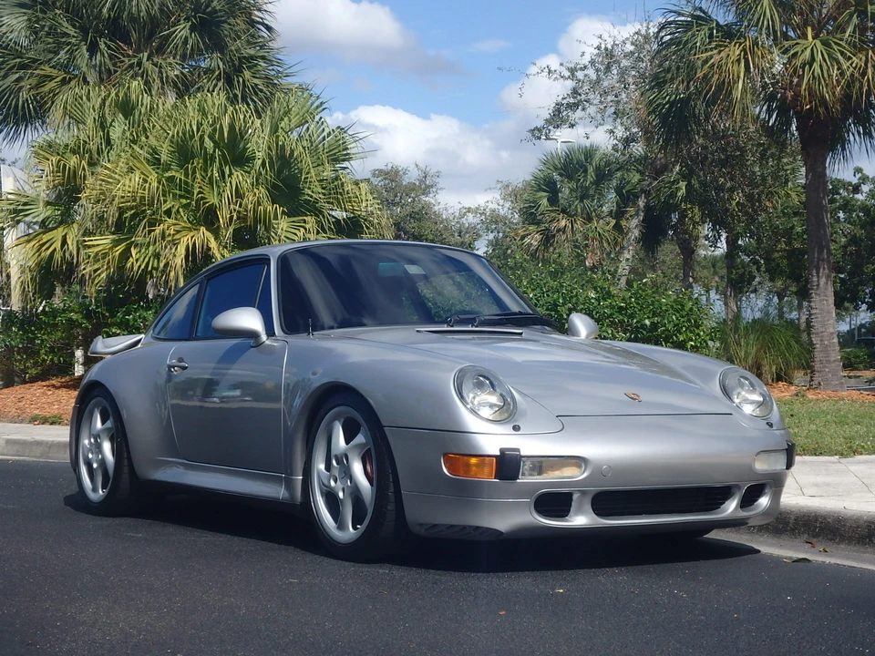 1997 Porsche 993 Carrera 4S - Image 17 of 31