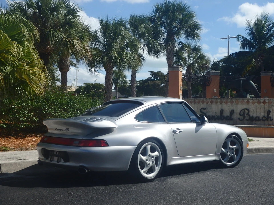 1997 Porsche 993 Carrera 4S - Image 14 of 31