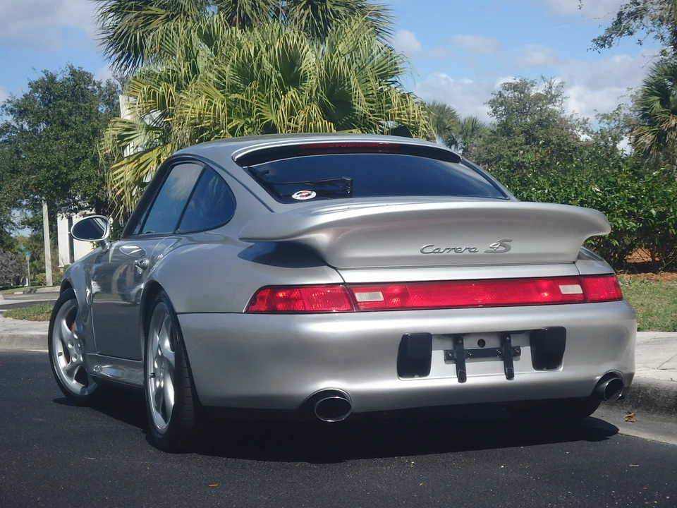 1997 Porsche 993 Carrera 4S - Image 9 of 31