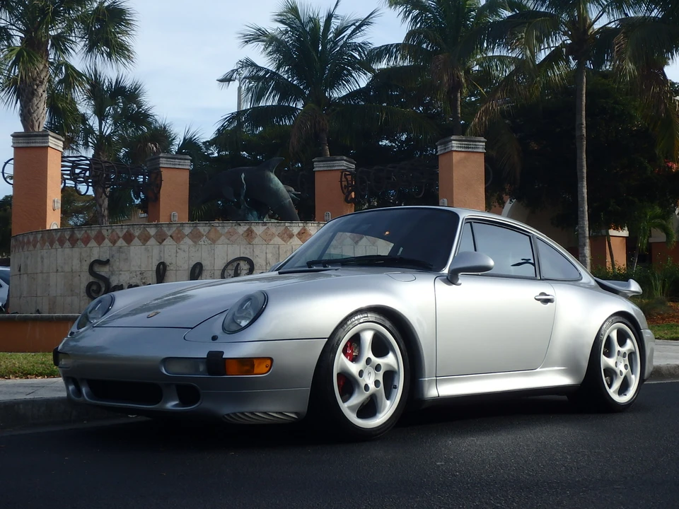 1997 Porsche 993 Carrera 4S - Image 3 of 31