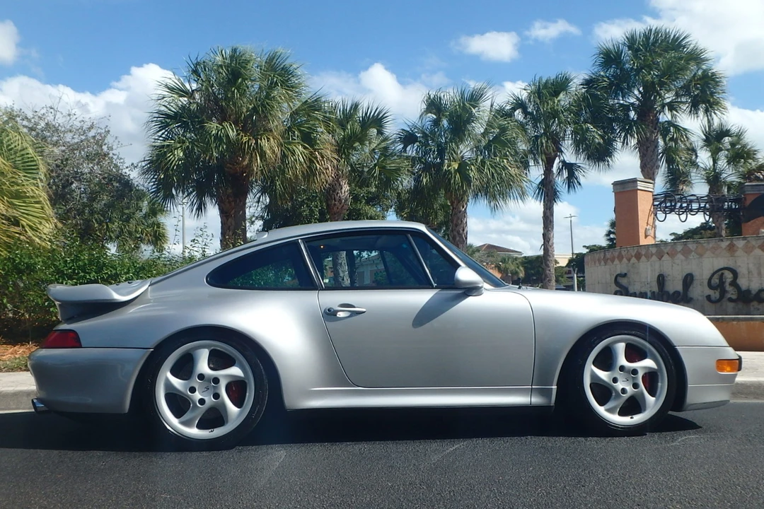 1997 Porsche 993 Carrera 4S - Image 15 of 31