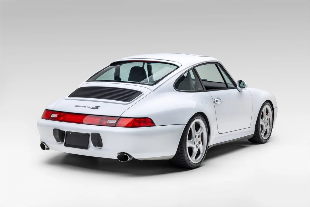 1997 Porsche 993 Carrera 4S - Image 10 of 31
