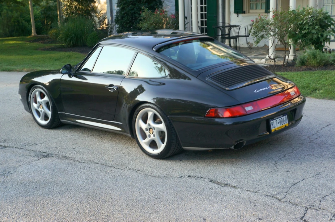 1997 Porsche 993 Carrera 4S - Image 12 of 31
