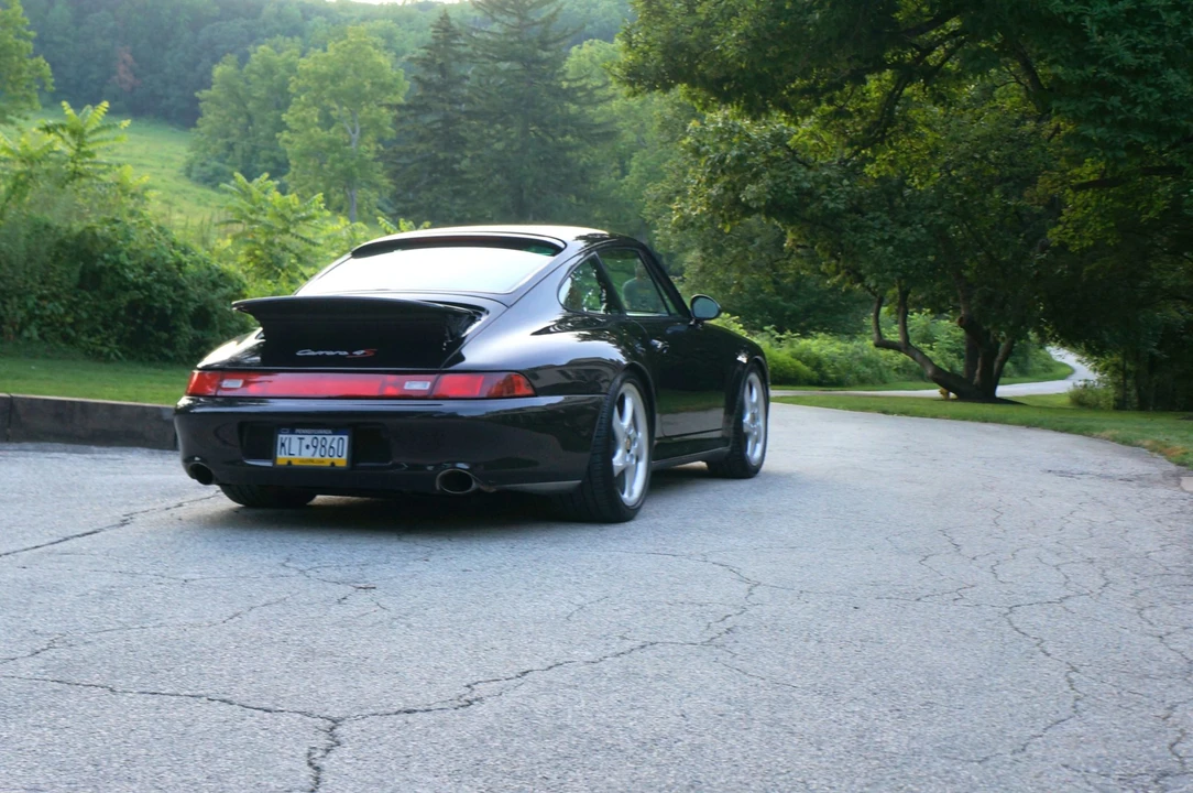 1997 Porsche 993 Carrera 4S - Image 21 of 31
