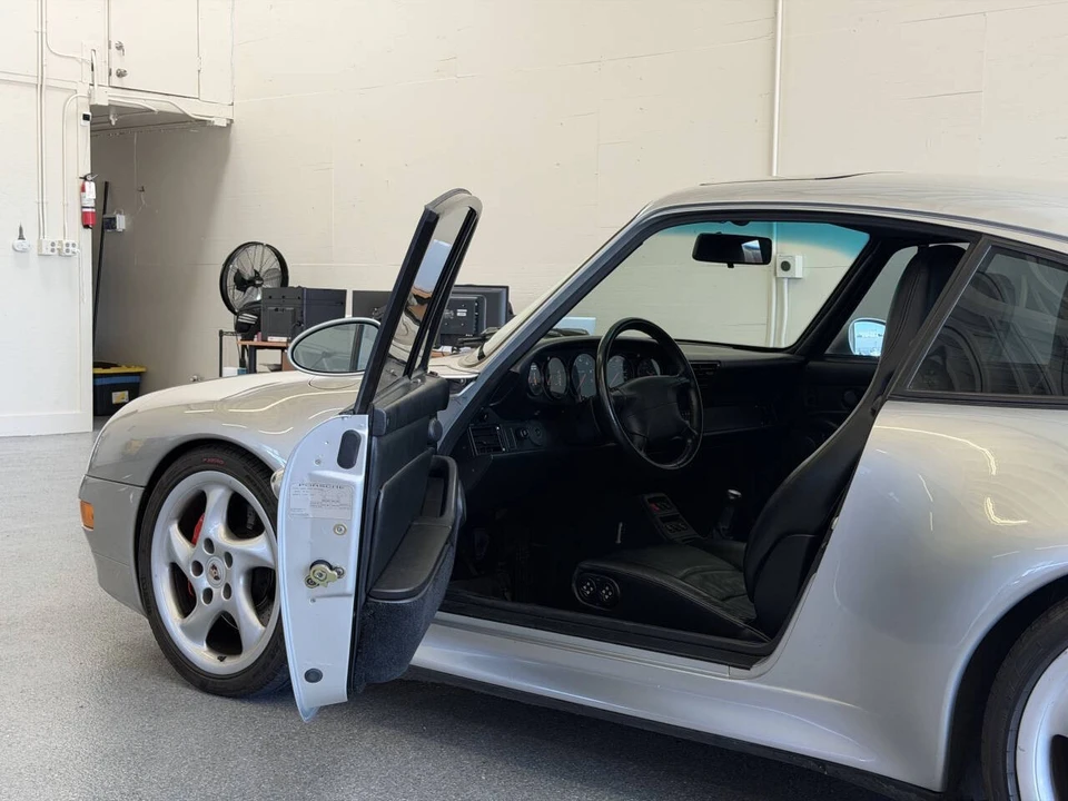 1997 Porsche 993 Carrera 4S - Image 24 of 31