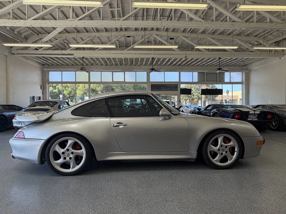 1997 Porsche 993 Carrera 4S - Image 9 of 31