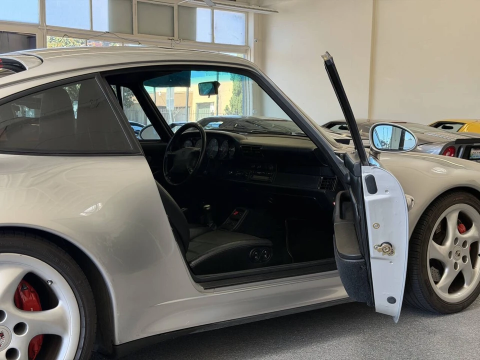 1997 Porsche 993 Carrera 4S - Image 26 of 31
