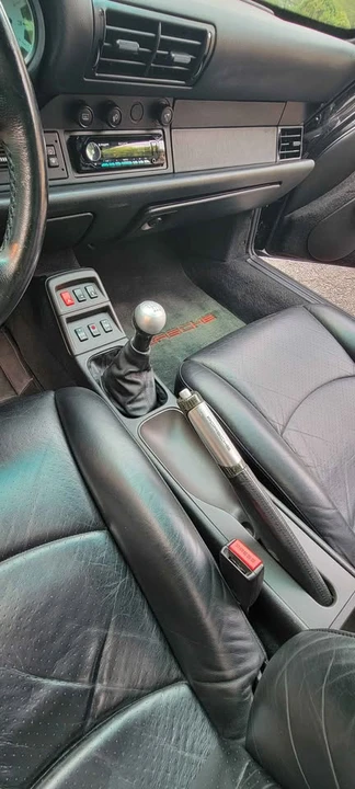 1997 Porsche 993 Carrera 4S - Image 15 of 19