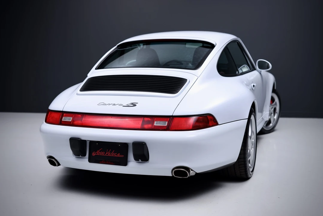 1997 Porsche 993 Carrera 4S - Image 10 of 31