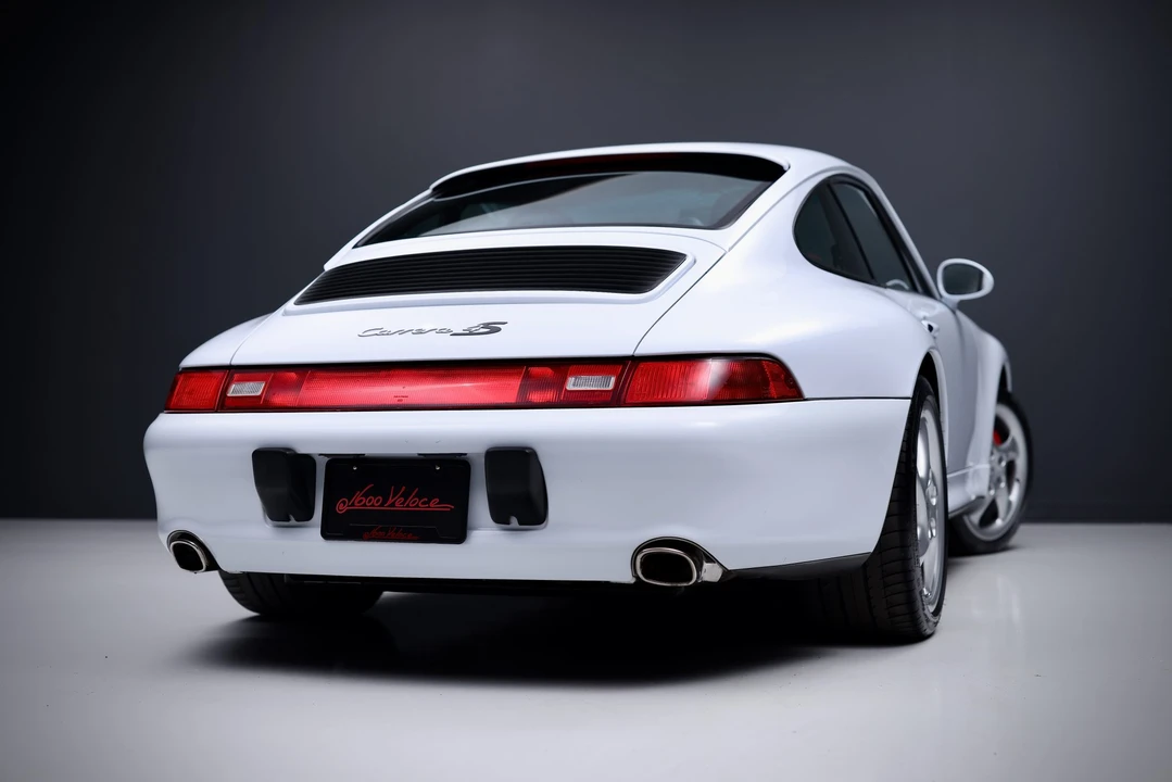 1997 Porsche 993 Carrera 4S - Image 9 of 31