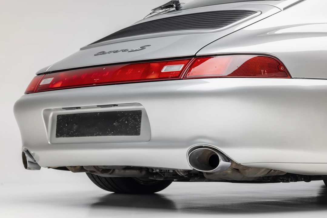1997 Porsche 993 Carrera 4S - Image 26 of 31