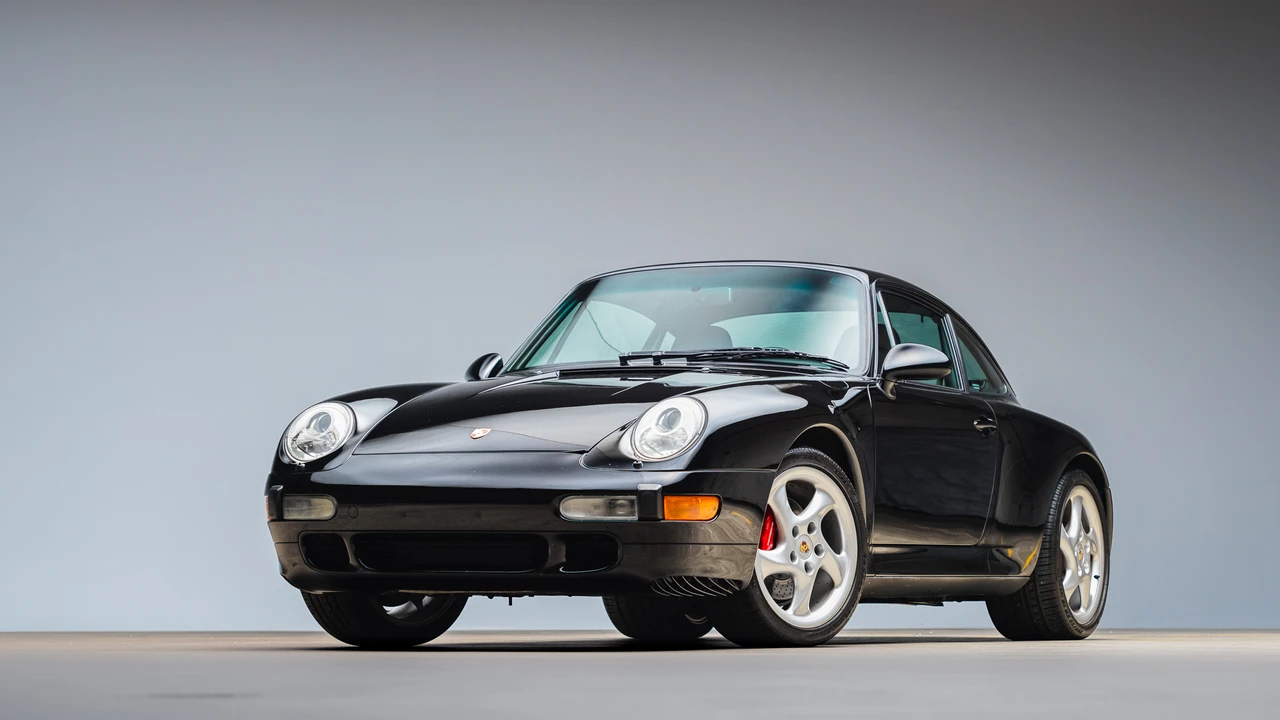 1997 Porsche 993 Carrera 4S - Image 25 of 31